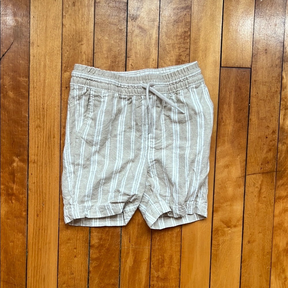 Old Navy Tan and White toddler linen Shorts with Elastic drawstring Waistband